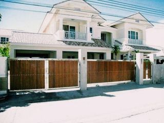 For sale 3 bedrooms villa in Mueang Phuket, Phuket