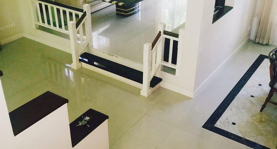 For sale 3 bedrooms villa in Mueang Phuket, Phuket