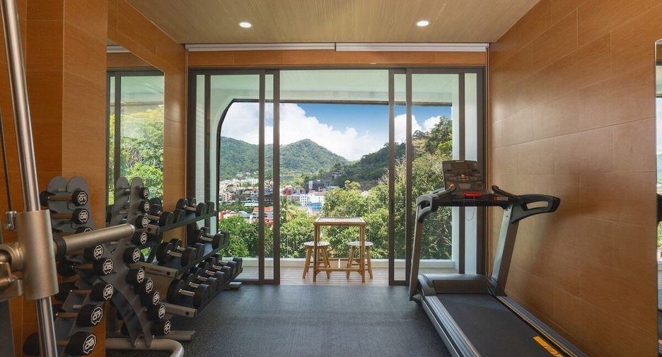 For rent 8 bedrooms villa in Kathu, Phuket