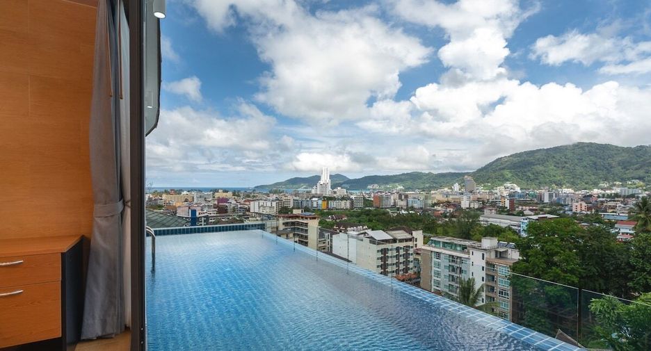 For rent 8 bedrooms villa in Kathu, Phuket