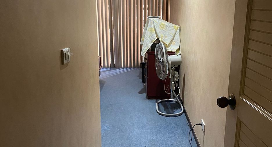 ขาย 3 ห้องนอน คอนโด ใน วัฒนา, กรุงเทพฯ