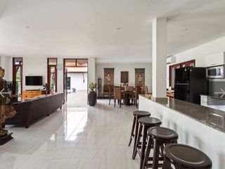 Villa zum Kauf mit 5 Zimmer in Kathu, Phuket