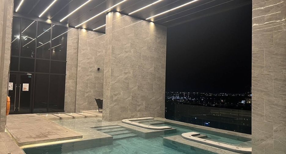 For rent 2 bedrooms condo in Watthana, Bangkok