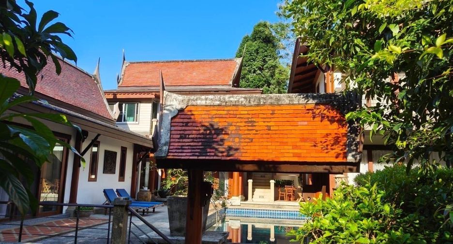 For sale 5 bedrooms villa in Mueang Phuket, Phuket