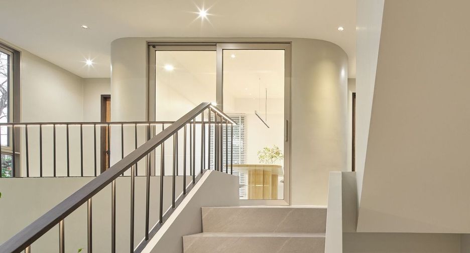 For sale 2 bedrooms house in Chatuchak, Bangkok