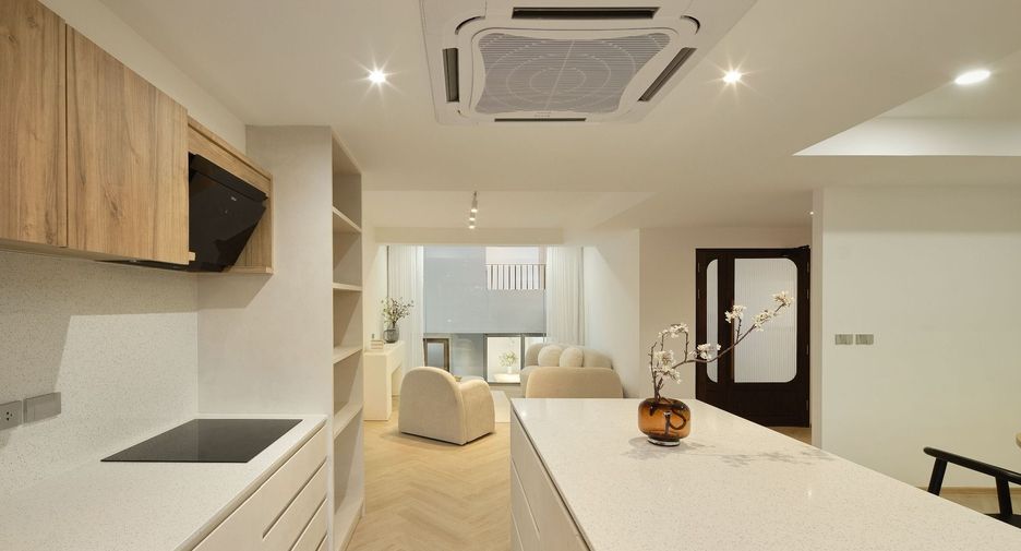 For sale 2 bedrooms house in Chatuchak, Bangkok