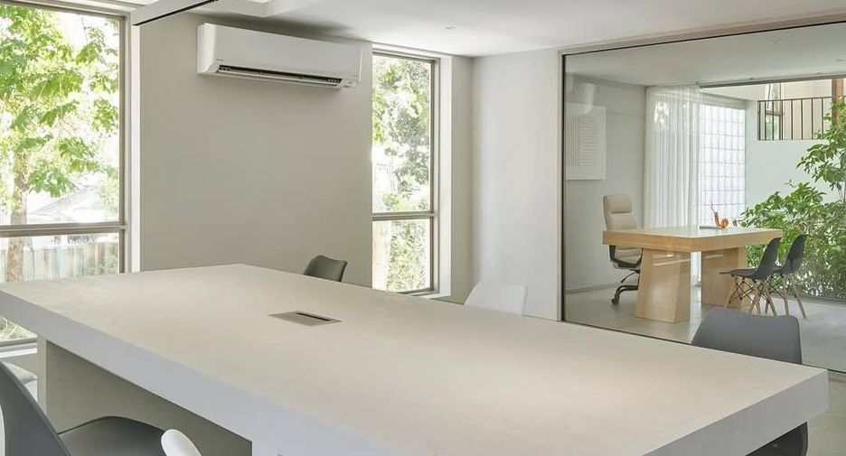 For sale 2 bedrooms house in Chatuchak, Bangkok