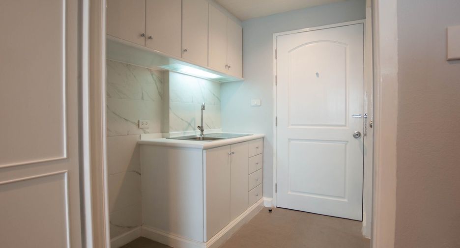 For sale 1 bed condo in Phra Nakhon, Bangkok