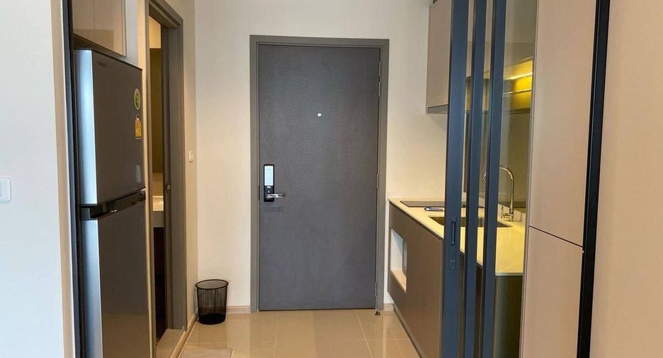 For rent studio condo in Khlong San, Bangkok