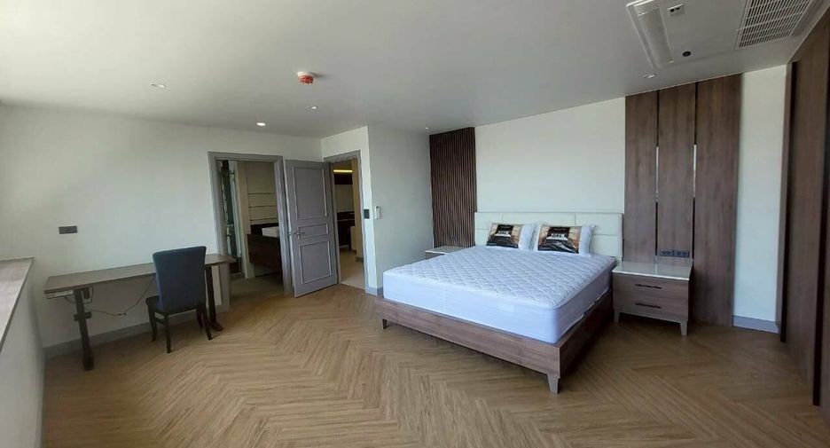 Wohnung zur Miete mit 3 Zimmer in Khlong Toei, Bangkok