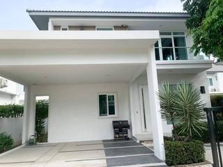 For rent 3 bedrooms house in Lat Krabang, Bangkok