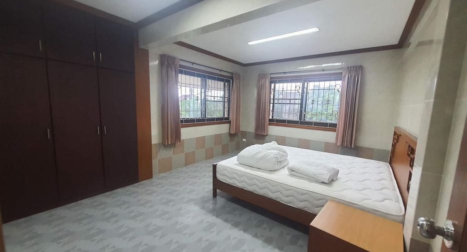 For rent 3 bedrooms house in Mueang Phuket, Phuket