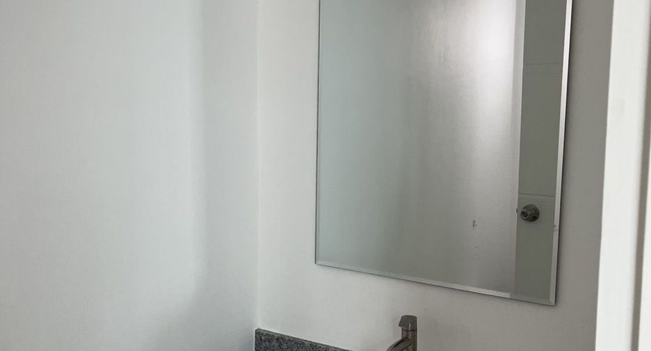 For rent 2 bedrooms townhouse in Mueang Phuket, Phuket