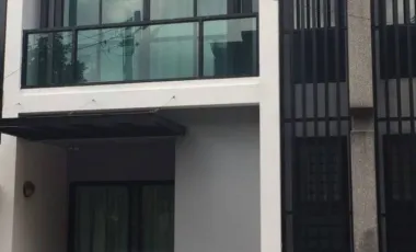 For rent 2 bedrooms townhouse in Mueang Phuket, Phuket