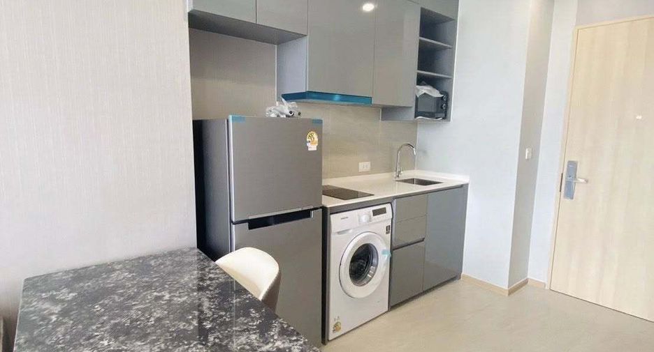 For rent 2 bedrooms condo in Bang Na, Bangkok