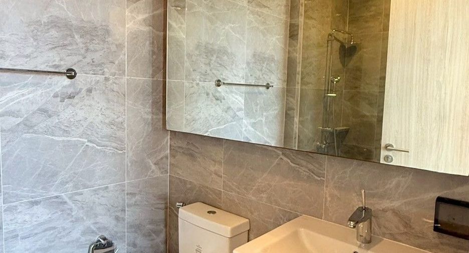 For sale 3 bedrooms condo in Pathum Wan, Bangkok