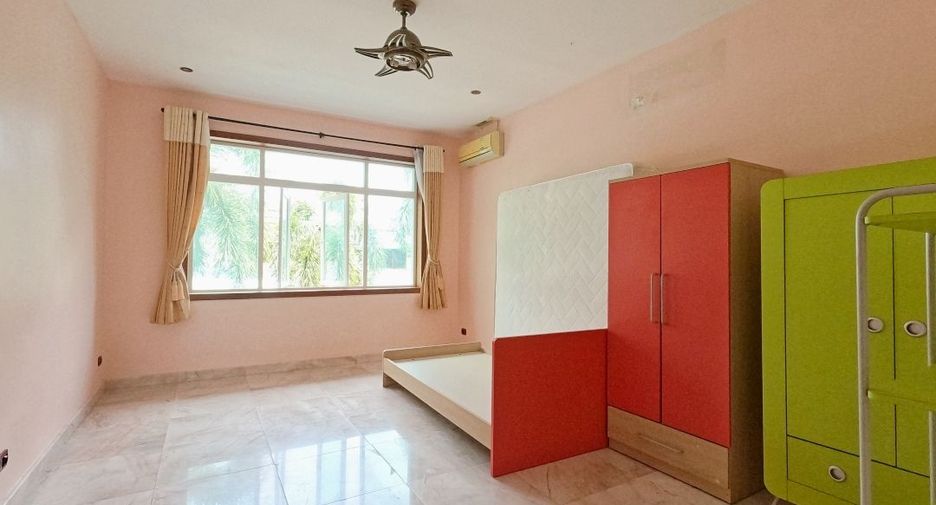 For sale 6 bedrooms villa in Kathu, Phuket