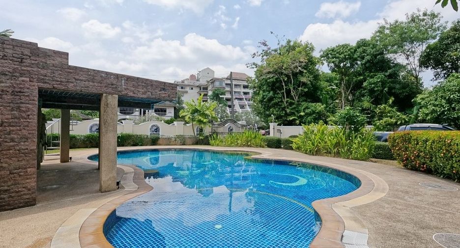 For sale 6 bedrooms villa in Kathu, Phuket
