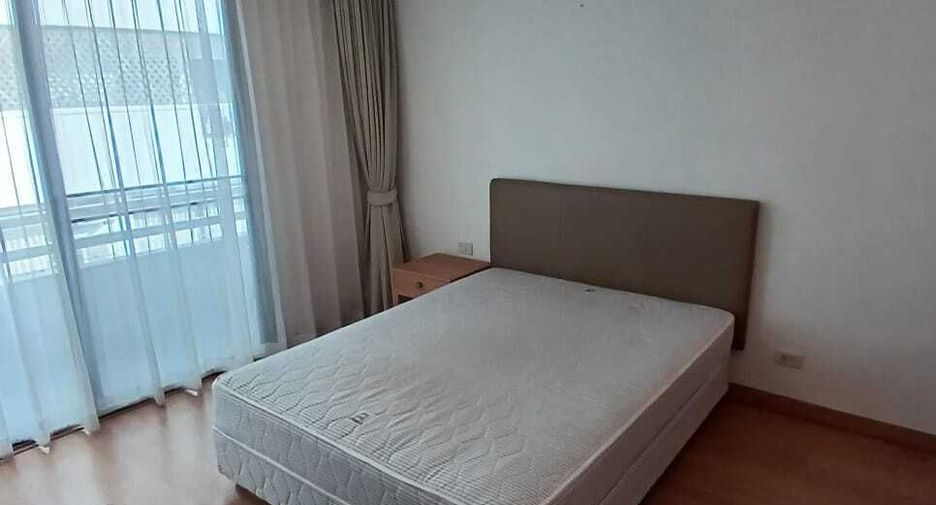 For rent 4 ベッドルーム condo in Watthana, Bangkok