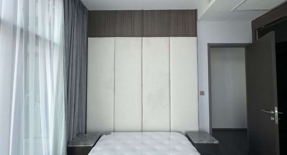 For rent 2 bedrooms condo in Ratchathewi, Bangkok