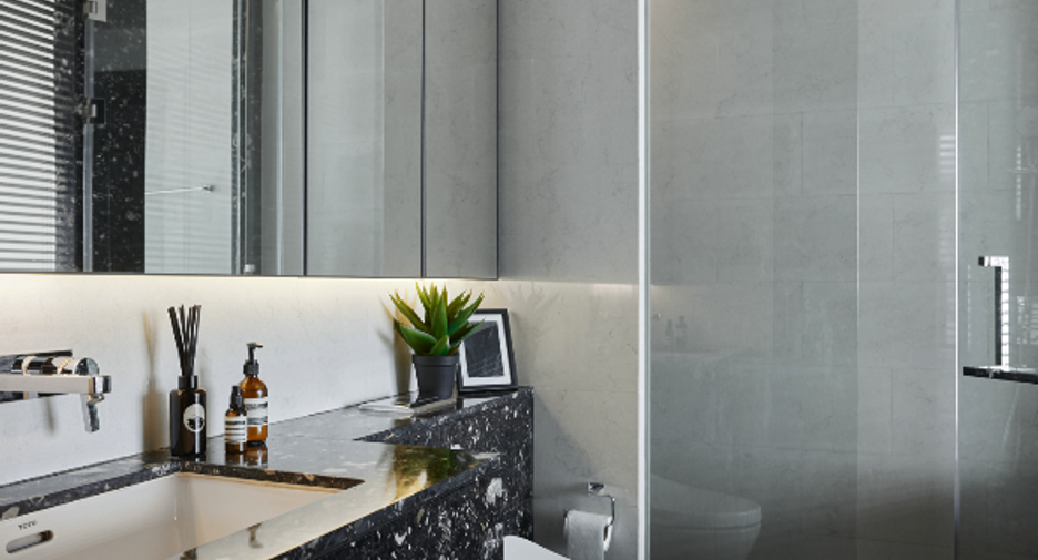Condo en alquiler de 2 habitaciones en Khlong Toei, Bangkok