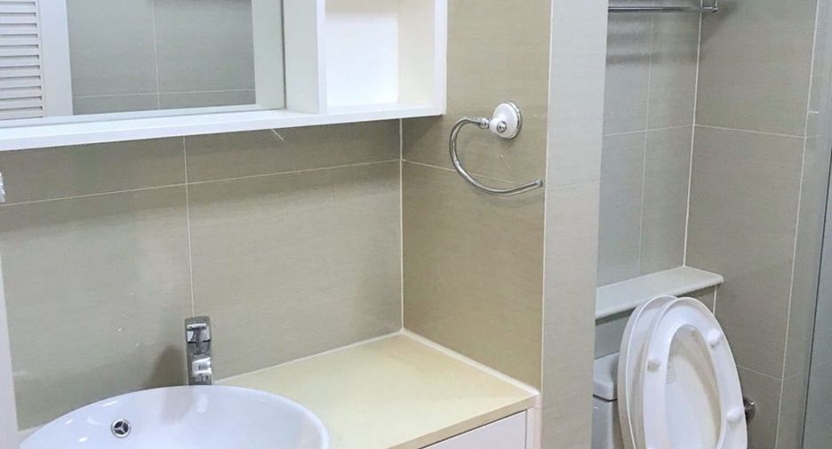 For rent 1 bed condo in Huai Khwang, Bangkok