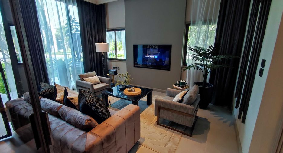 For sale 5 bedrooms house in Saphan Sung, Bangkok
