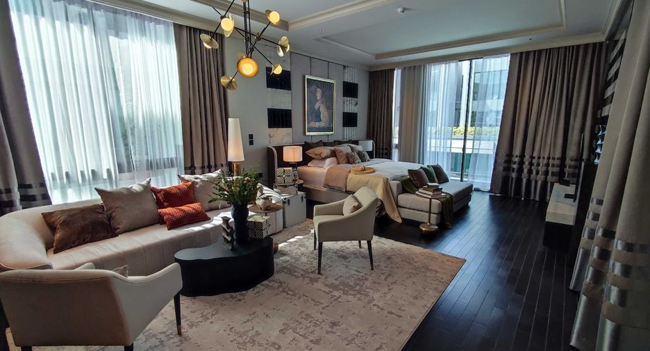 For sale 5 bedrooms house in Saphan Sung, Bangkok