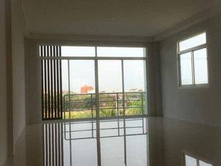 For rent retail Space in Min Buri, Bangkok