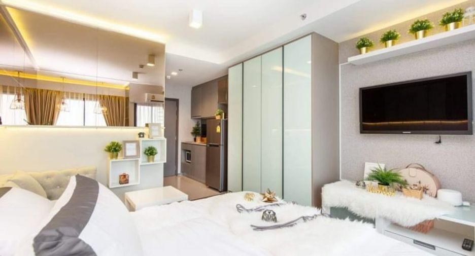 Wohnung zur Miete mit Studio in Phra Khanong, Bangkok