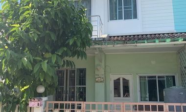 For rent 3 bedrooms townhouse in Mueang Nonthaburi, Nonthaburi