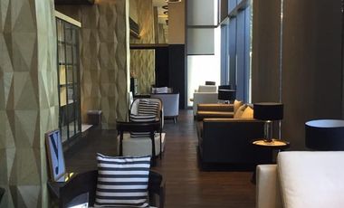 For sale 1 bed condo in Khlong Toei, Bangkok