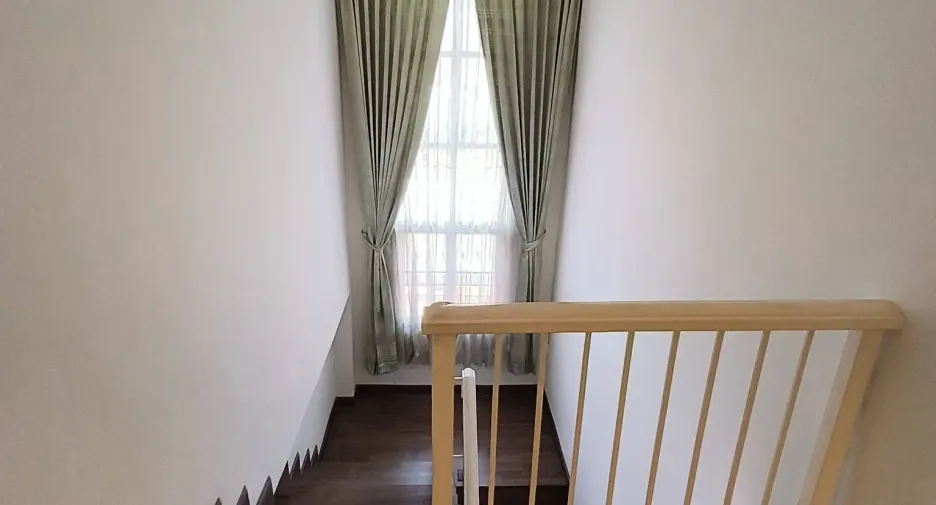 For rent 4 bedrooms house in Doi Saket, Chiang Mai