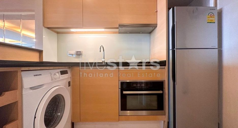 Продажа и аренда 1 кровать кондо в Сатхон, Бангкок