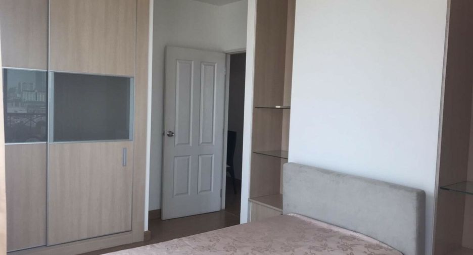 For rent 2 bedrooms condo in Yan Nawa, Bangkok