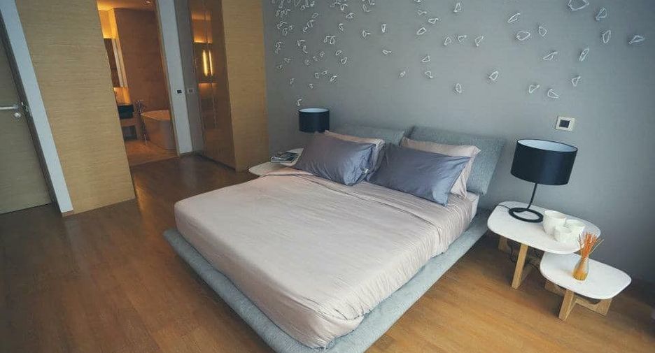 For sale 2 bedrooms condo in Sathon, Bangkok