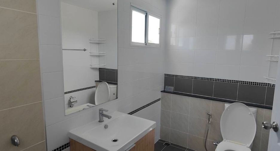 For sale 4 bedrooms house in Mueang Phuket, Phuket