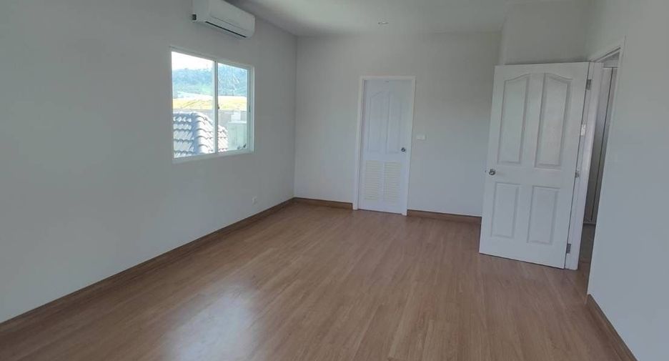 For sale 4 bedrooms house in Mueang Phuket, Phuket