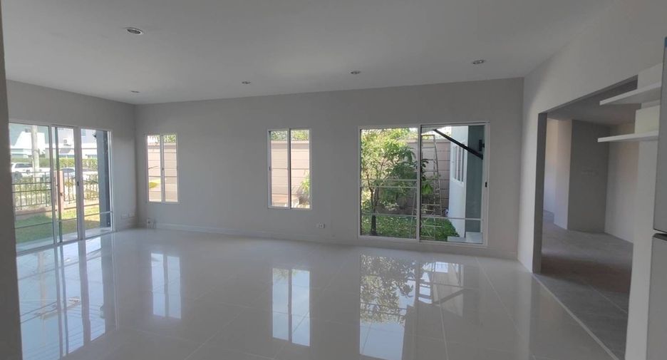 For sale 4 bedrooms house in Mueang Phuket, Phuket