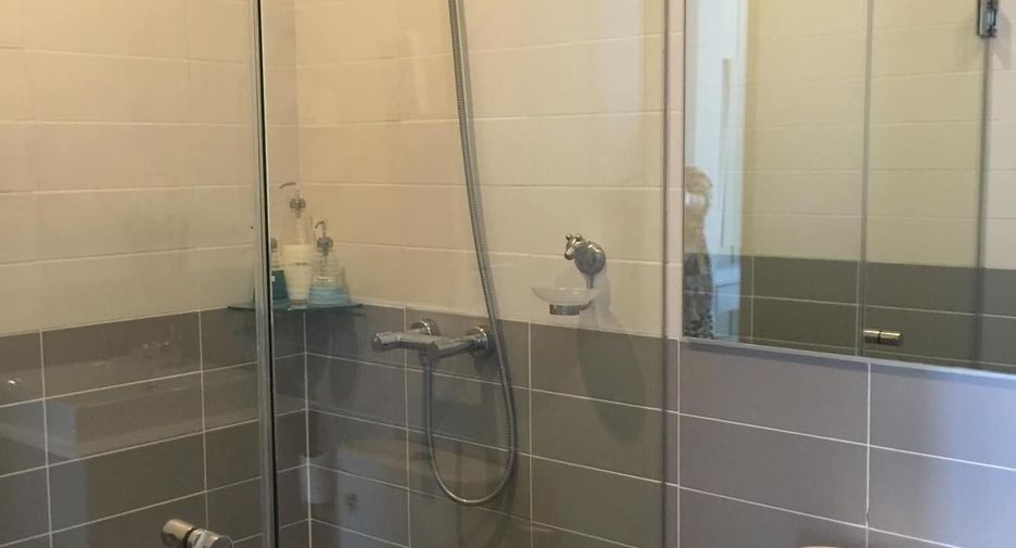 Wohnung zur Miete mit 1 Zimmer in Khlong San, Bangkok
