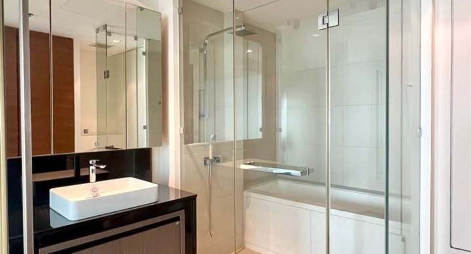 Condo en venta y en alquiler de 1 habitaciones en Sathon, Bangkok