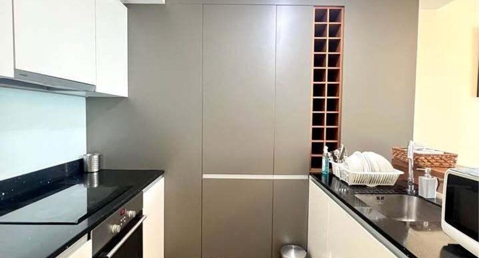 Condo en venta y en alquiler de 1 habitaciones en Sathon, Bangkok