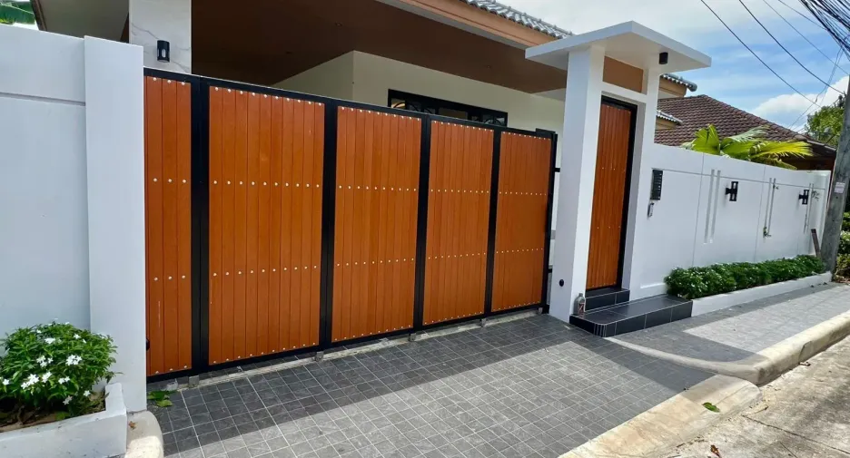 For sale and for rent 3 bedrooms house in Thalang, Phuket