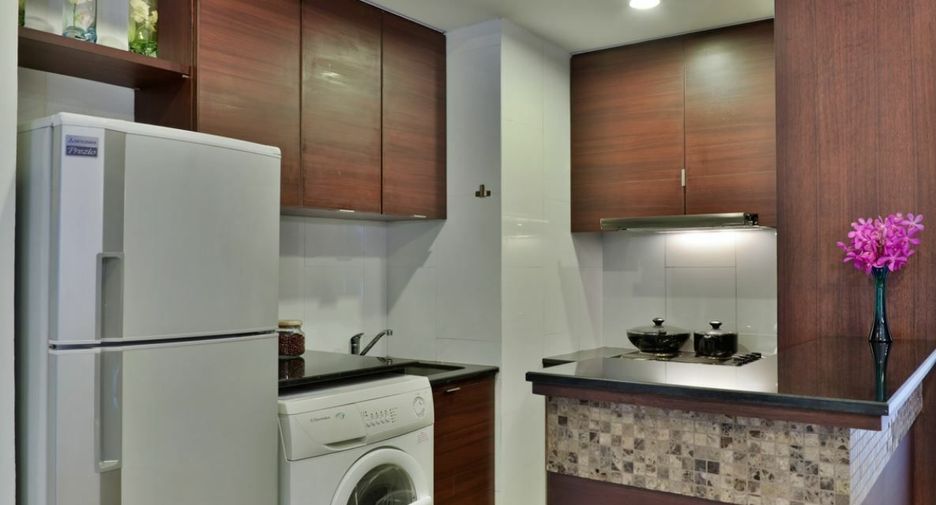 For rent 1 bed apartment in Pathum Wan, Bangkok