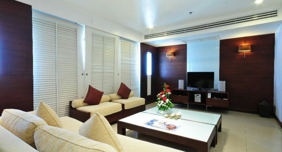 For rent 1 bed apartment in Pathum Wan, Bangkok