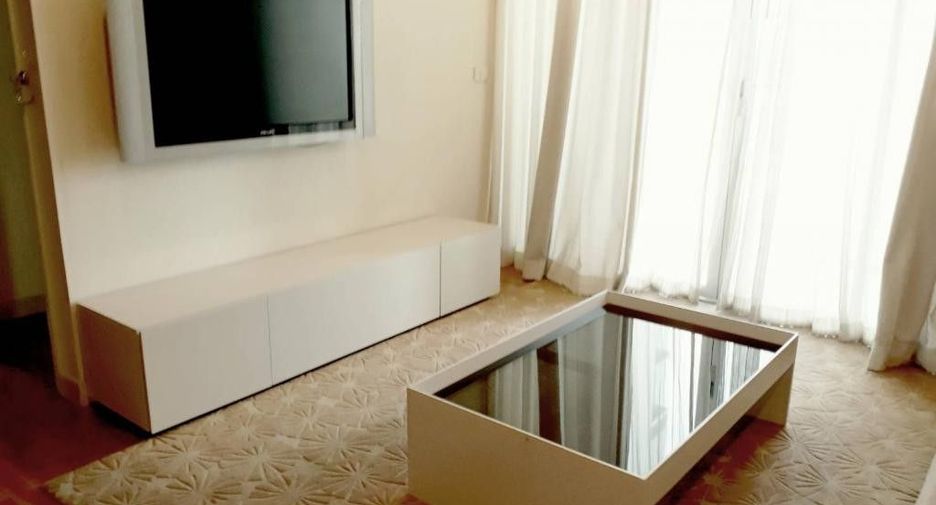 Продажа 1 кровать кондо в Сатхон, Бангкок
