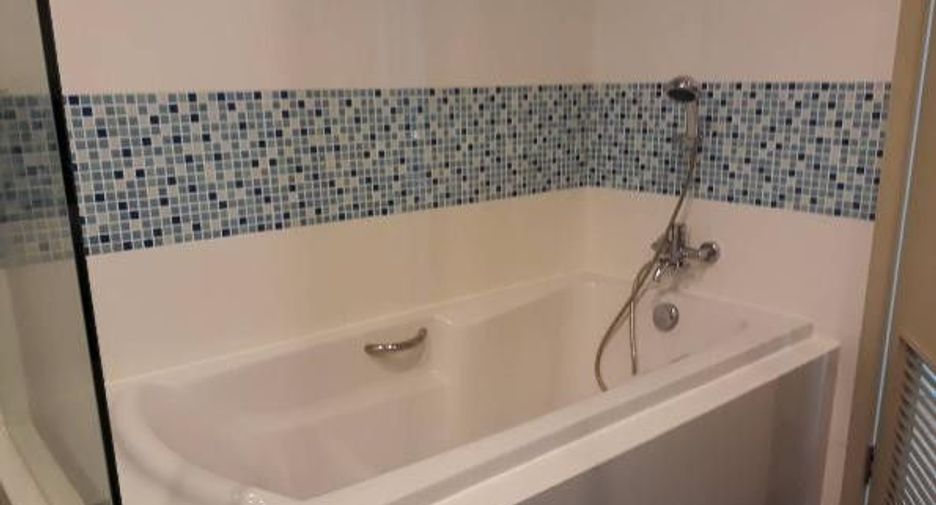 Продажа 1 кровать кондо в Сатхон, Бангкок