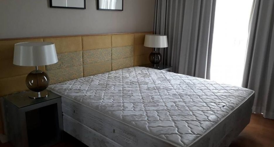 Продажа 1 кровать кондо в Сатхон, Бангкок
