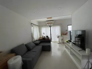 出租 3 卧室 联排别墅 在 Suan Luang, 曼谷