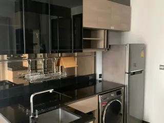 Wohnung zur Miete mit 1 Zimmer in Huai Khwang, Bangkok